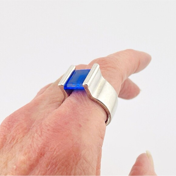 Massive Faceted Sapphire Blue CZ Sterling Ring Tension Set Stone by Quinn Sz 8.5 - Picture 12 of 12